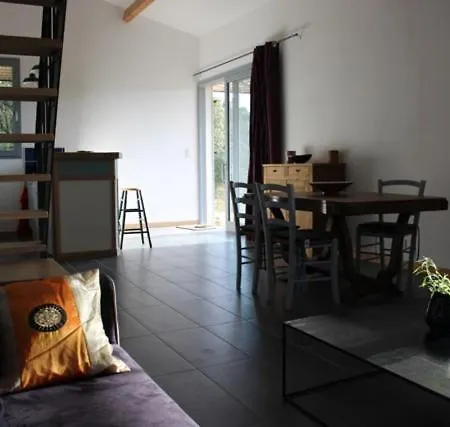 Les Safres Hébergement de vacances *